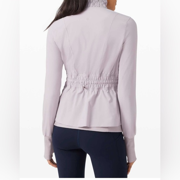 Lululemon Sights Seen Sweat Wicking Jacket in Iced Lilac No Bulk Lightweight - Picture 2 of 11